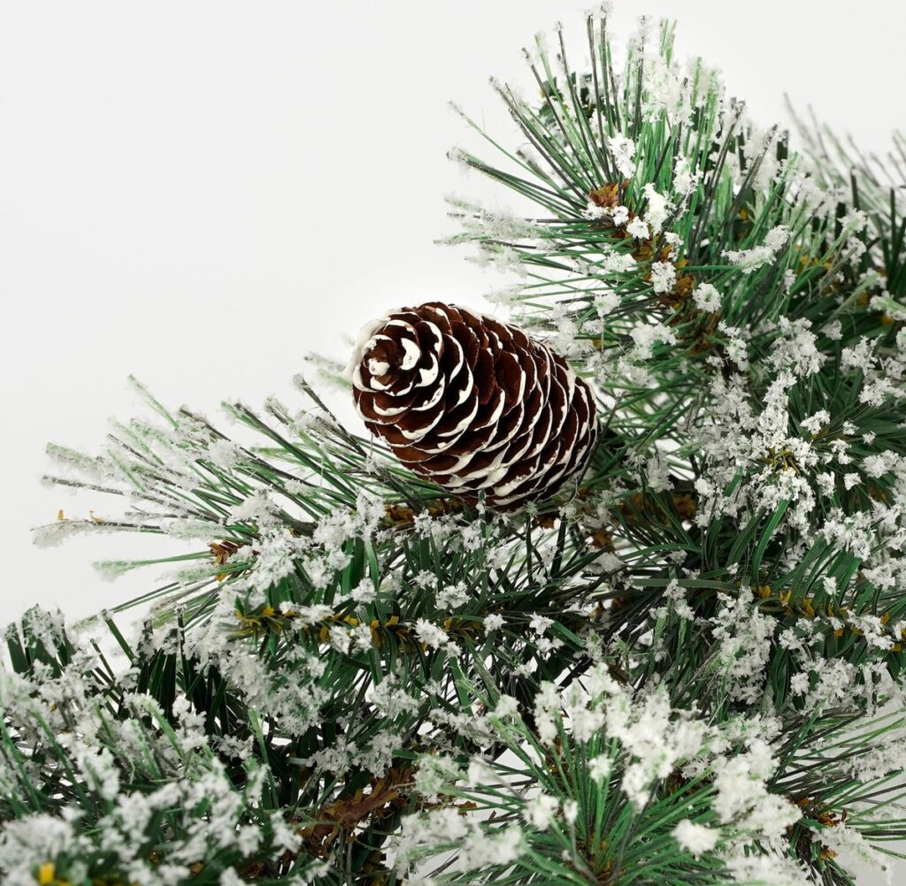 Vandans 2.7m Green Frosted Christmas Garland 8720362249801 2